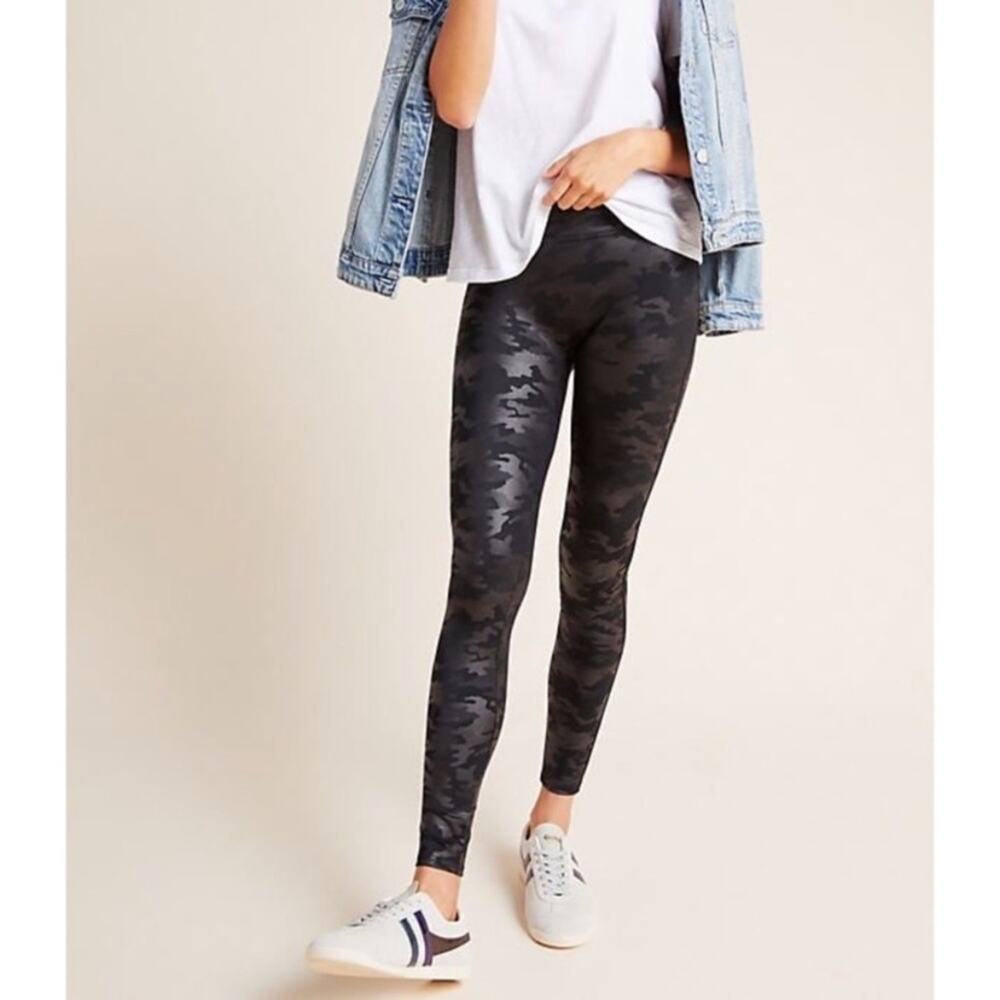 NWT Spanx Faux Leather Camo Leggings Size XS